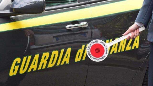 Alba Adriatica, controlli Guardia di Finanza in occasione Carnevale estivo. Molteplici illeciti rilevati nelle ispezioni