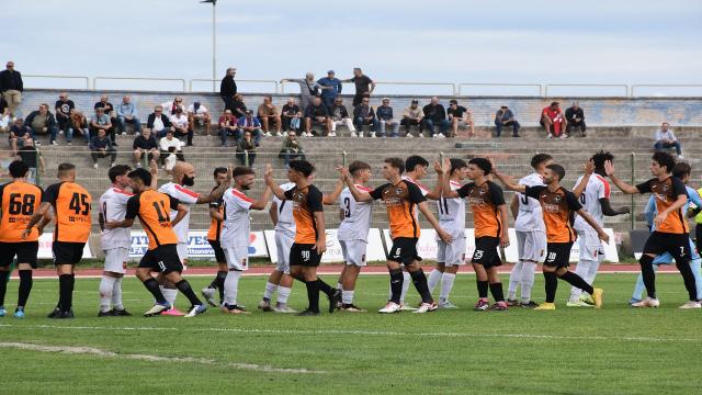 Serie D girone F, l'Atletico Ascoli si impone 2-0 a Civitanova Marche. In gol Nonni e Maio