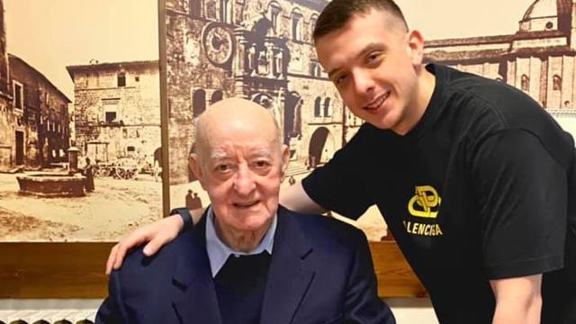 Carlo Mazzone, social inondati di affetto per l'84° compleanno. “Grazie a tutti, vi voglio bene”