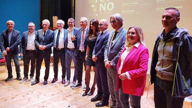 Successo pieno per presentazione di 'Autunno nei Sibillini'. Le lodi di Manuela Arcuri alle manifestazioni dei 9 comuni