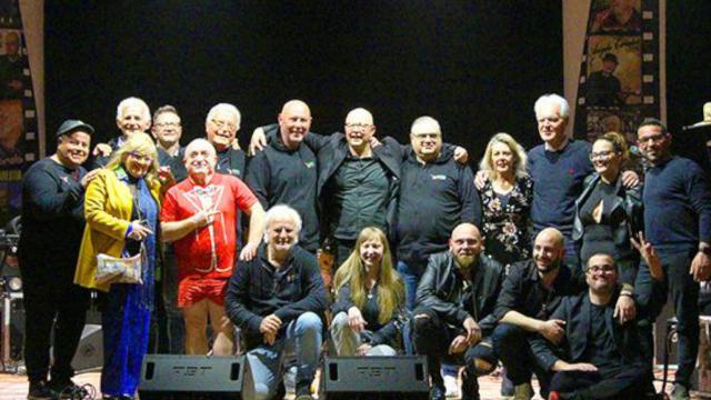 Grottammare, successo per la serata del comico Angelo Carestia e Markuzzo Band