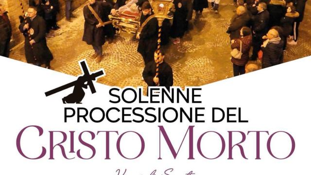 Solenne Processione del Cristo Morto ad Acquaviva Picena presieduta da Don Bruno Bignami 