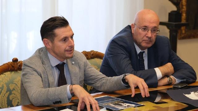 Ascoli, via libera al regolamento per utilizzo superfici pubbliche ed elementi di arredo urbano del centro storico