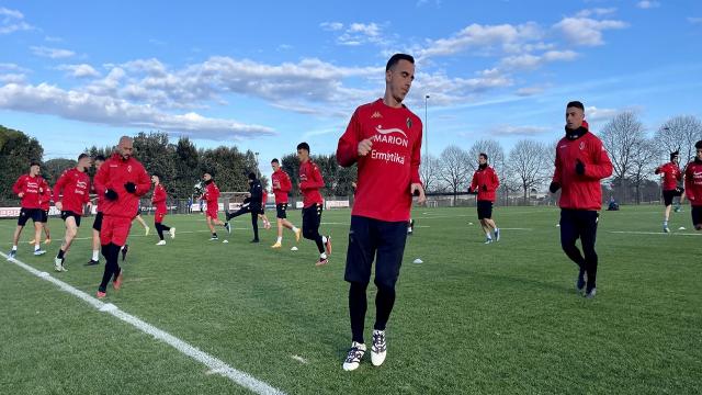Ascoli Calcio, primo allenamento per Streng. Ripresa anche per il Bari, si rivede in gruppo Maiello