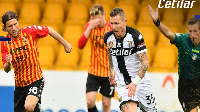 Benevento-Parma 2-2, highlights
