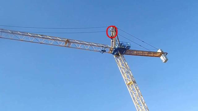 Ascoli Piceno, regolamentazione della circolazione Corso Vittorio Emanuele per lavori di montaggio gru