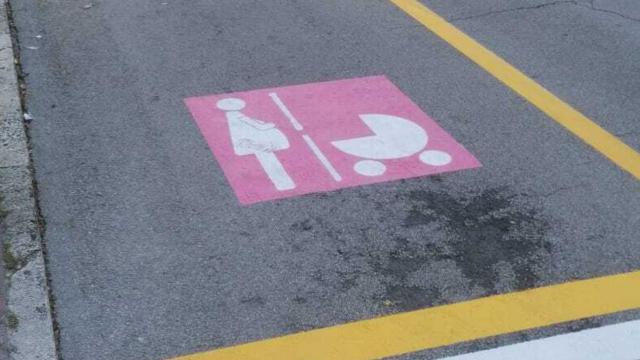 Grottammare, pronti gli 'stalli rosa' riservati a gestanti e neogenitori