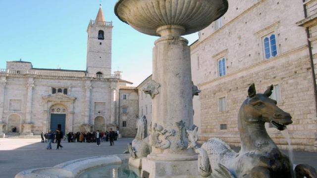 Congresso Nazionale dei Medici Cattolici Italiani, celebrazione alla Cattedrale di Ascoli    