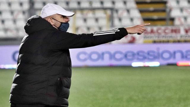 Entella, un positivo al Coronavirus alla vigilia del match col Venezia. Tedino: “Lotteremo su ogni pallone”