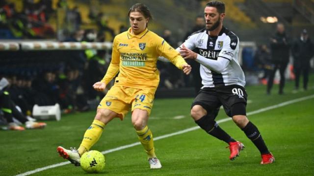 Parma-Frosinone 0-1, i ciociari fanno sul serio. Cicerelli regala la terza vittoria di fila