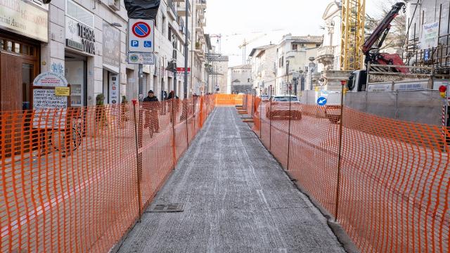 Ascoli Piceno, proseguono i lavori sulla pista ciclabile di Corso Vittorio Emanuele