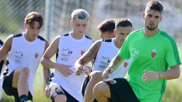 Ascoli Calcio, Domenica mattina al Picchio Village con partita in famiglia decisa da una doppietta di Bando
