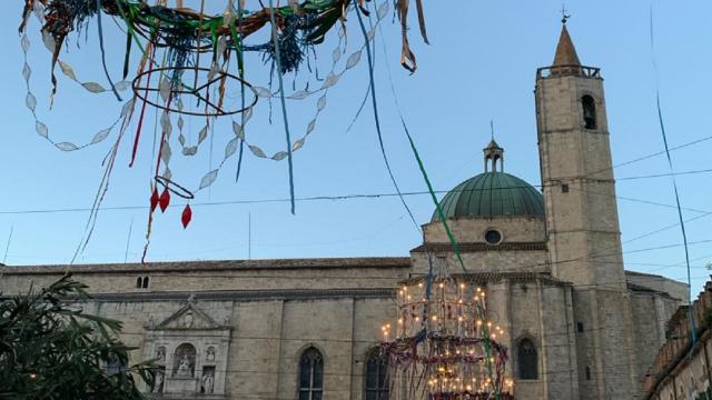 Carnevale di Ascoli 2025, confermato servizio di bus navetta. Torna una rappresentanza dalla città pugliese di Corato 