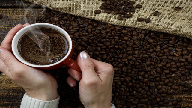 Caffè prima di dormire: nuovo studio dice che non c'è alcun effetto sul sonno