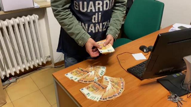 Guardia di Finanza: Operazione antidroga ''Maffi', arresti anche nel Maceratese
