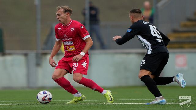 Serie D girone F, l'Atletico Ascoli pareggia a reti bianche al ''Bonolis'' di Teramo