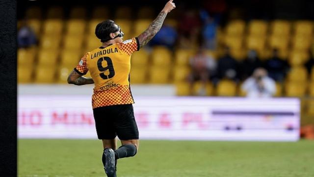 Serie B 5° turno: il Pisa non si ferma più, tris del Lecce a Crotone. Crisi nera per il Vicenza