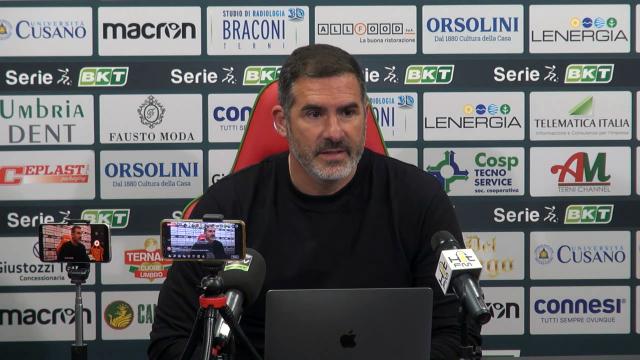 Ternana-Frosinone 4-4, voci Lucarelli (“Arbitro inadeguato, ci giocavamo la vita”) e Grosso (“Pareggio giusto”)