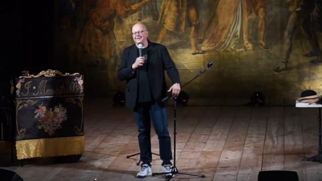 Ripatransone: “Ridendo con di(a)letto”, grande successo per Angelo Carestia e 'Nduccio al Teatro 'Mercantini'