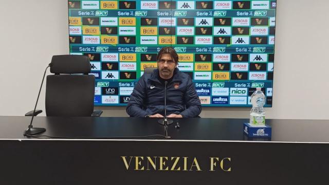 Venezia-Cosenza 2-0, voce Viali: “Episodi ci hanno condannato, dobbiamo essere più cinici. Siamo nati per soffrire”