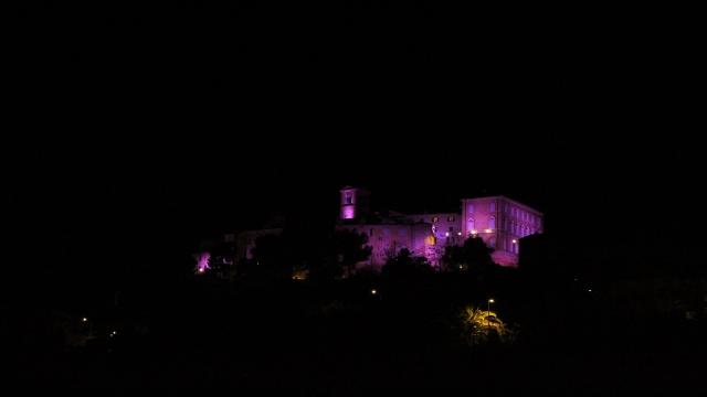 Monteprandone: Giornata della Fibromialgia, il centro storico s'illumina di viola