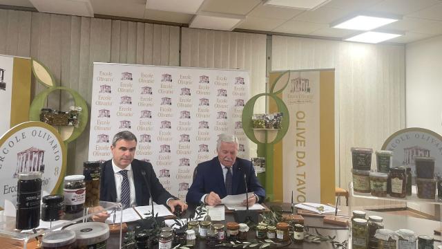 Menzione d'onore per l'azienda di Montalto delle Marche 'Olive Gregori' al concorso nazionale 'Ercole Olivario'