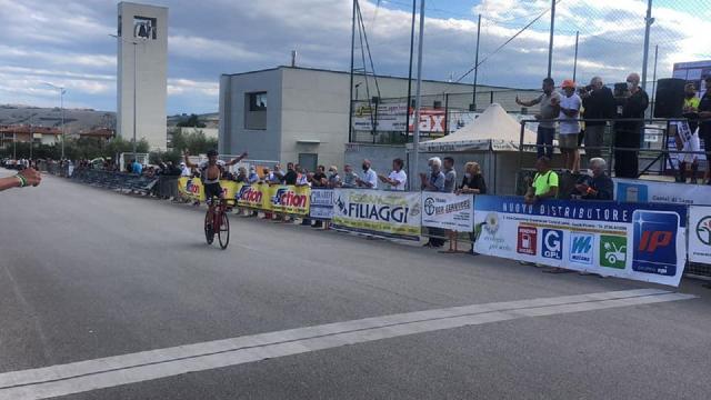 Ciclismo: Trofeo Città di Castel di Lama-Il Miglio SS Crocifisso, show del siciliano Tela