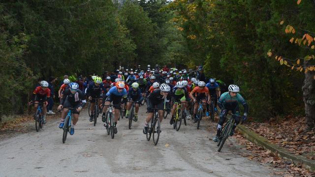 Ciclocross da applausi a Petritoli con la quinta prova dell’Adriatico Cross Tour