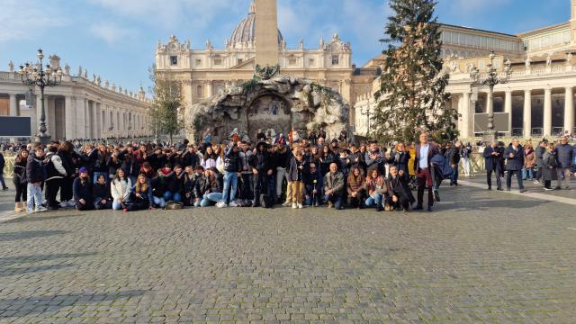 Gli alunni dell'IIS 'A. Capriotti' di San Benedetto del Tronto incontrano Papa Francesco