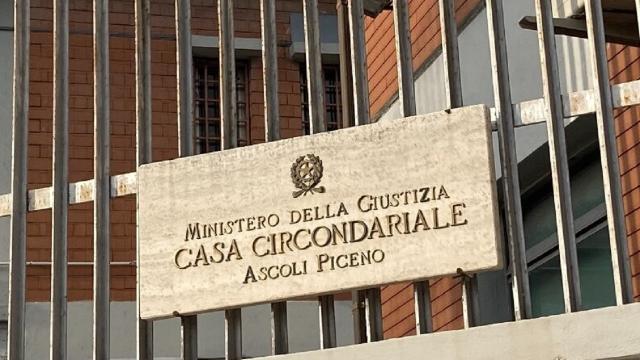 Ascoli Calcio, bianconeri in visita ai detenuti della casa circondariale di Marino del Tronto
