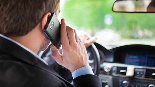 14° Barometro della guida responsabile. Automobilisti italiani aggressivi, ma il vero pericolo è il telefono