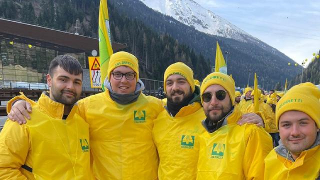 Coldiretti, agricoltori marchigiani al Brennero contro il Fake in Italy: ''Concorrenza sleale da cibo estero''