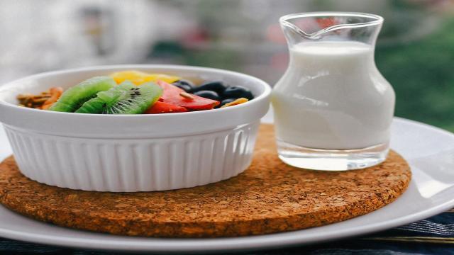 Dieta giusta per esami di maturità: stop caffè e salatini, promossi latte e frutta