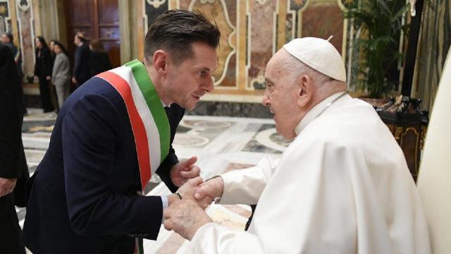E' morto Papa Francesco. Sindaco Ascoli: ''La notizia più triste. Esempio di fede, umiltà e dialogo''