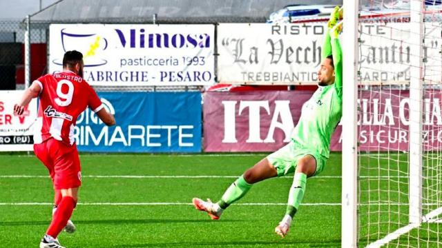 Serie C, quarti di finale playoff. Il Pescara passa 4-2 in rimonta a Pesaro, la Giana Erminio batte di misura la Ternana