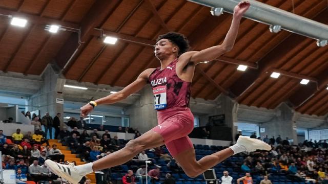 Atletica leggera, Furlani impressiona il mondo nel salto in lungo agli Assoluti indoor di Ancona