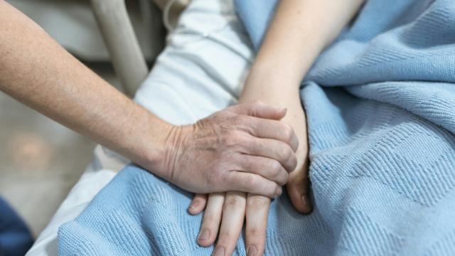 Regione Marche, nasce il Coordinamento per le Cure Palliative. Rafforzati il diritto alla cura e alla dignità 