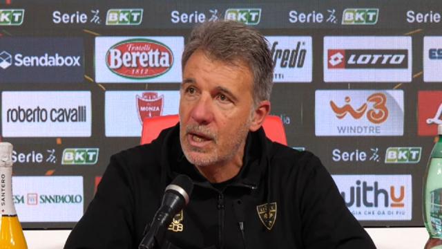 Monza-Lecce 0-1, le voci di Baroni (“Venuti qui con personalità. Quando perdo provo dolore fisico”) e Stroppa