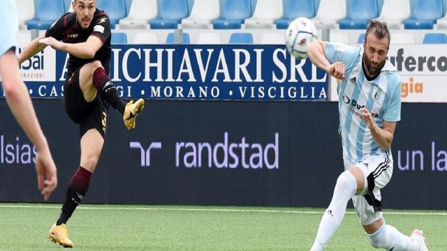 Serie B 33° turno: la Spal passa a Lecce, bene la Salernitana. Pordenone ko a Cremona