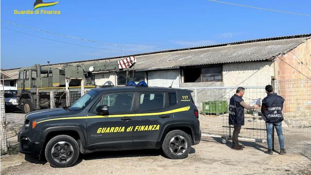 Guardia di Finanza Teramo, sequestrato impianto di autodemolizione abusivo con annessa officina meccanica