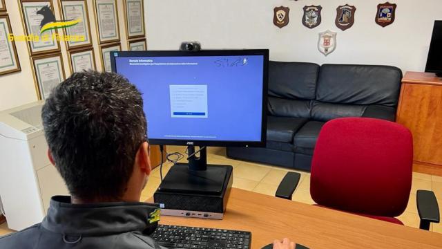 Guardia di Finanza Macerata, occultati al Fisco ricavi per oltre un milione di euro