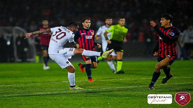 Cosenza-Reggina 0-1, una fiammata di Montalto rilancia la squadra di Aglietti nell'altissima classifica