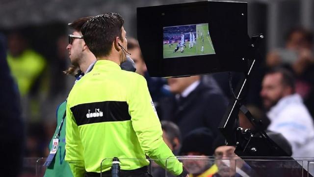 Serie B, dal 2 Aprile riparte fase offline Var poi subito operativo da playoff/playout
