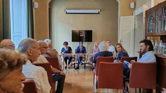 Ascoli Piceno, presentata al Caffè Meletti la mostra ''Dante Fazzini. L’arte della passione''