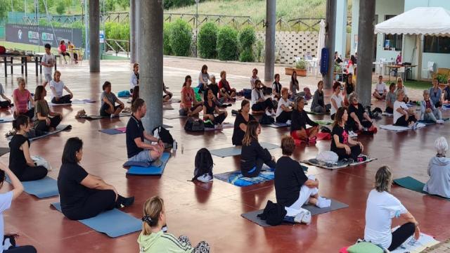 Unione Sportiva Acli Marche: Grottammare, successo di partecipanti per ''Summer Yoga''
