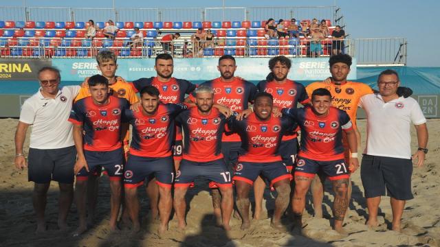Beach soccer, l'Happy Car Samb perde 6-3 contro i campioni d'Italia in carica del Farmaè Viareggio