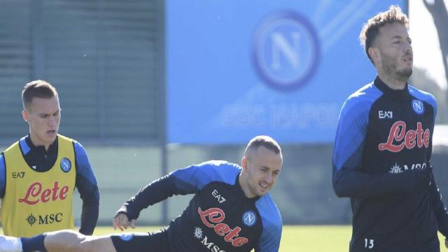 Serie A: il Napoli fa un campionato a parte, ma dietro è bagarre