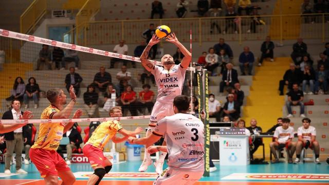 Pallavolo Serie A2, la Videx Yuasa Grottazzolina perde con un netto 0-3 a Vibo Valentia