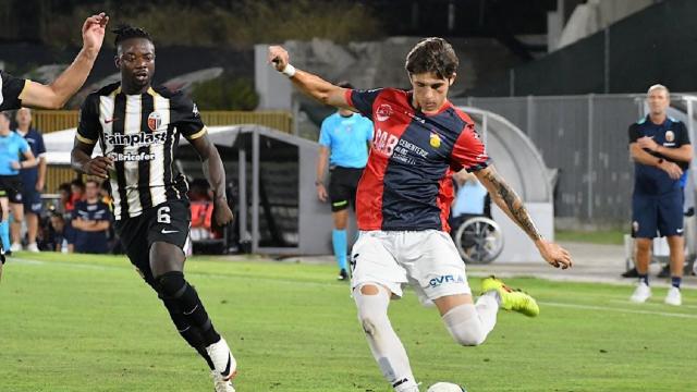 Ascoli-Gubbio 2-1, le giocate di qualità di D'Uffizi e Marsura regalano il passaggio del turno ad un buon Picchio