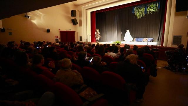 San Benedetto del Tronto, al Teatro San Filippo Neri 'Un giorno in autobus' con i ragazzi di 'O’Scenici Aps'